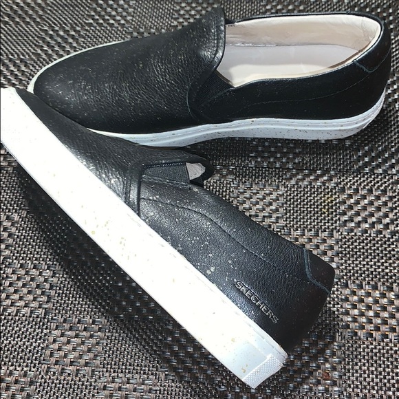 skechers vaso slip on